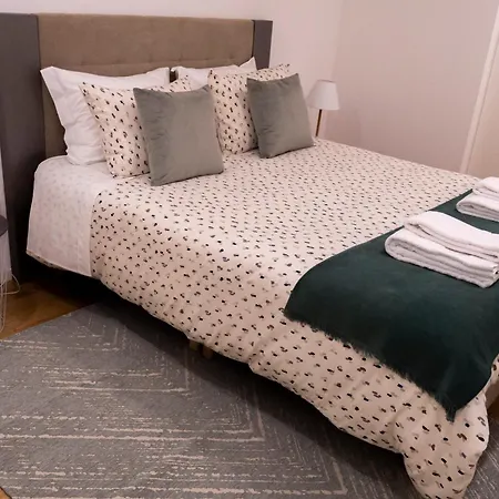 Casa Falcoeiras - Al Com Patio E Jardim Privados Авейру