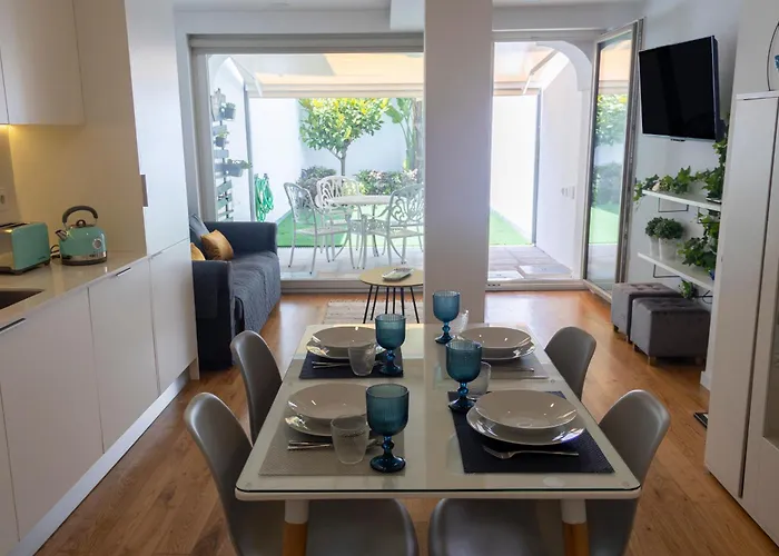 Casa Falcoeiras - Al Com Patio E Jardim Privados Daire Aveiro