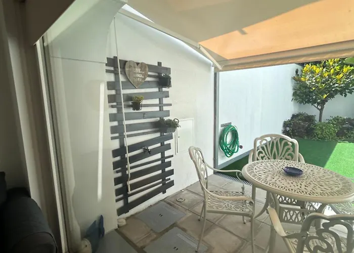 Casa Falcoeiras - Al Com Patio E Jardim Privados Aveiro